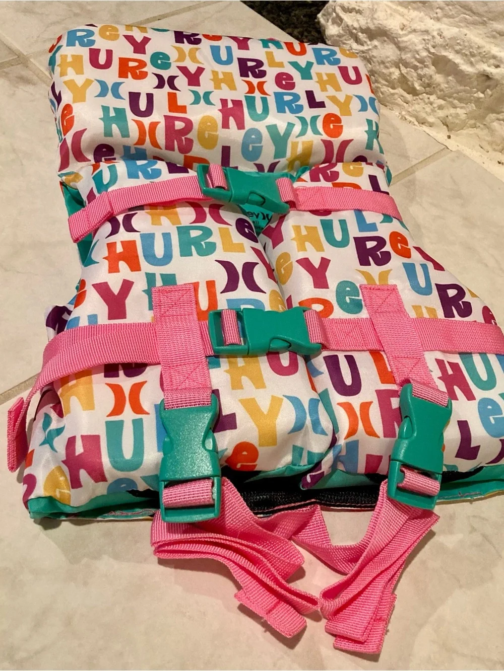 NWT Hurley Infant Swim Vest in Pixel Critter Multi Color/ size small